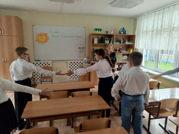Клуб: "Вежливых и воспитанных".